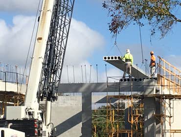 Setting Hollowcore Structural Slabs