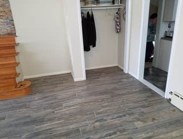 Natural Stone & Porcelain Tile Floor