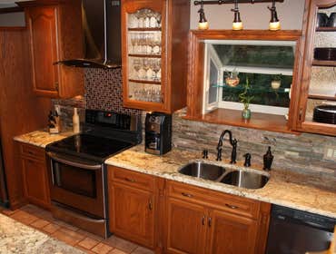 Works by Eos Granite And Tile