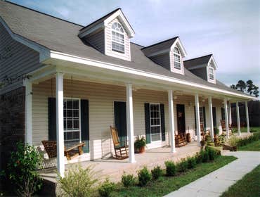 Roof remodeling – Beverly Glen The roof and roof are elements of the upper part of the structure, but they have characteristic differences. The roof ca
