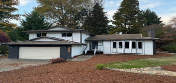 Colllins Finishing and Construction LLC