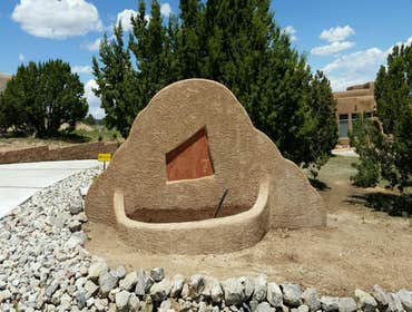 Front Yard Features