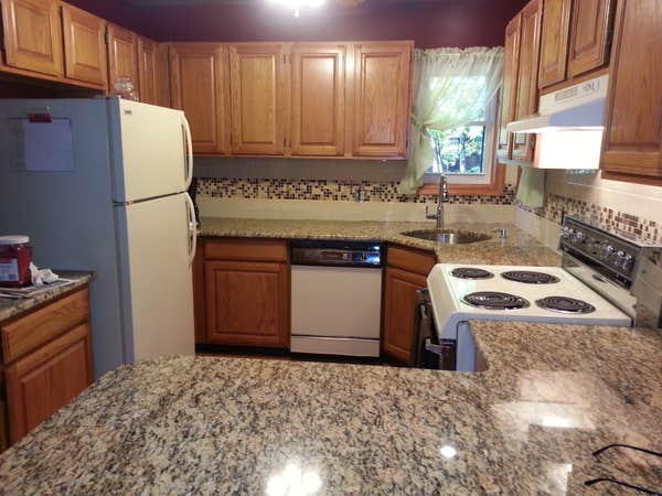 Kitchen/Tile backsplash