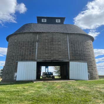 T&R Roofing LLC