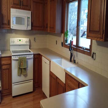 Subway-style Tile Backsplash