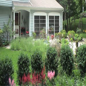 deer resistant gardens 3