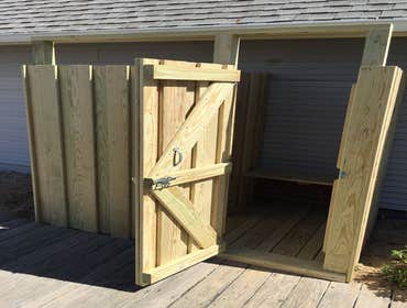 Outdoor Shower Enclosure