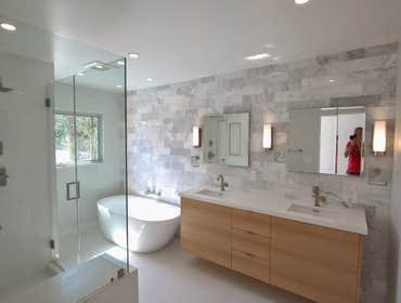 Modern Kitchen & Bath - Pacific Palisades