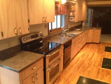 Kitchen/Cabinets