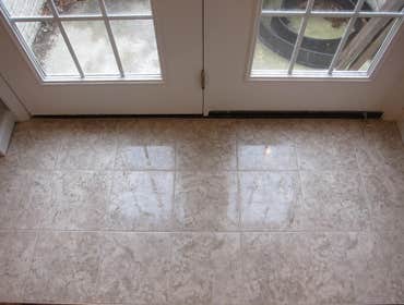 FOYER TILE
