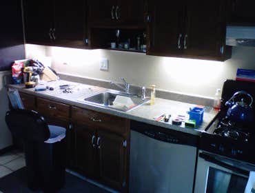 old work under cabinet lightin