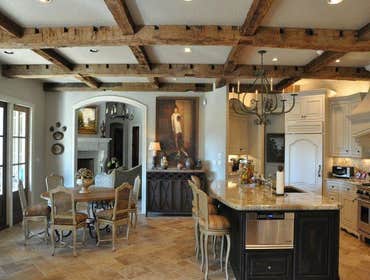 Eat-in Kitchen