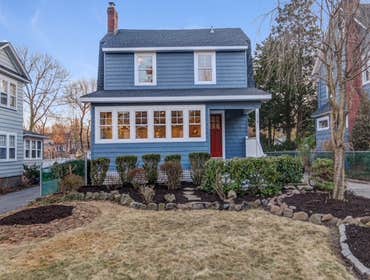 Wildwood (HGTV) Whole house renovation. Added Addition 1500 sqft. 4 new bathrooms, new kitchen, all new hardwood floors.