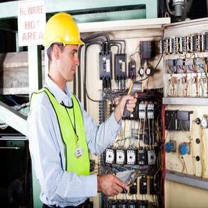 Santa Clarita electrician