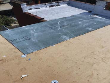 Flat roof installation with APP 180 rubber membrane Flat roof installation with APP 180 rubber membrane using the torch method in Brooklyn! This proces