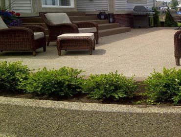 Exposed aggregate Patio photo by Potoroka Concrete