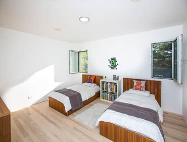 ITASCA MODERN RESIDENCE