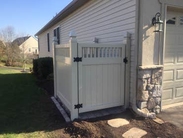 Vinyl Trash Enclosure Vinyl Trash Enclosure