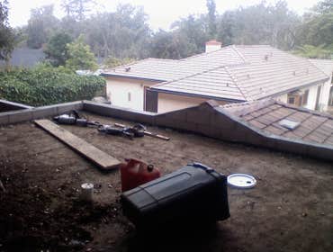 upper seating retaining wall