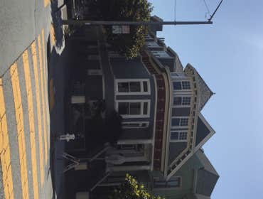 200 Clayton