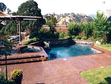 Photos from Spectrumpoolandlandscape.com
