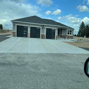 Rj Concrete LLC