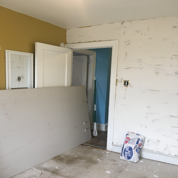 Girls room project
Cost $4500
1st Bedroom:
1/2 of smaller room sheet rocked
Full paint ceiling and walls
Hang chandelier
2nd Bedroom:
Clos