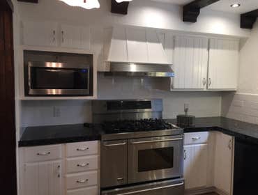 Modern kitchen 1