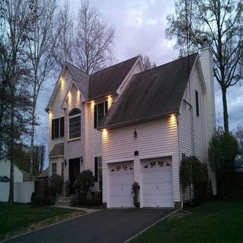 Front soffit lighting