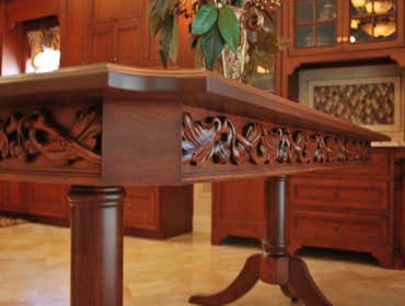 Viars residence Staten Island NY We created, thru the design of Independent Kitchen & Bath, a beautiful Cherry Kitchen and Matching Dining room table a