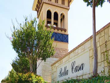 Commercial Aquatic/Amenity Centers and Entry Walls/Fountains