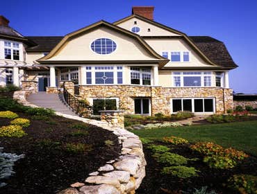 Shingle Style Classic by the Sea