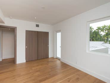 EUROPEAN OAK INSTALLATION