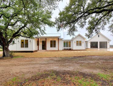 Modern Farm House