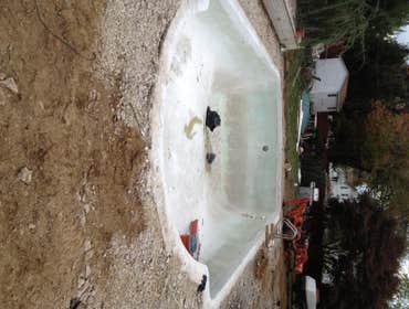 Project photos from Above Water Pool Service Custom Pools, Decks and Sheds. New, Repairs, Renovation, Remodel, Vinyl Liner Replacement. Above Ground an