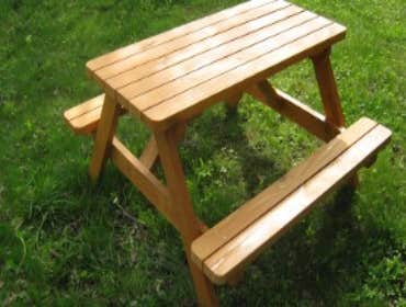 Picnic Table made of Pressure Treated Pine