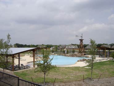 Commercial Aquatic/Amenity Centers and Entry Walls/Fountains