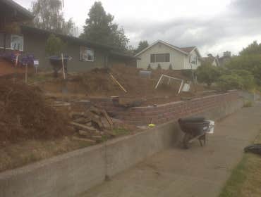 Seeley house Six bedroom 3800 sq ft home in Vancouver WA, originally built in 1952.
Current Renovation and Updates:
New siding
New windows
New Exter