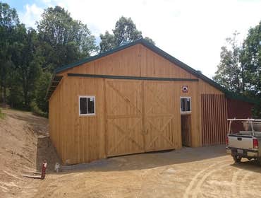Pole barn , Sabula Pa