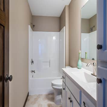 Dg Homes & Remodeling Inc