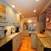 Kitchen/Dining Area