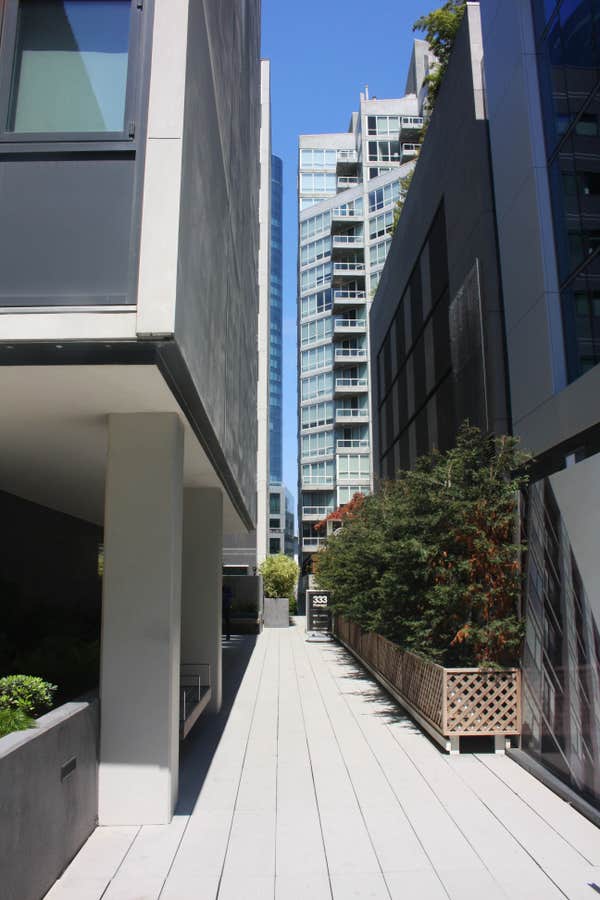 Fremont St Apartments