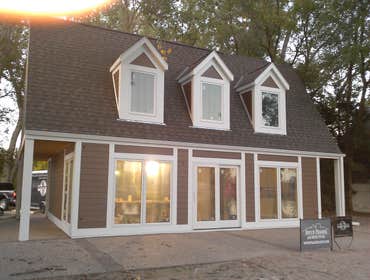 Bratetic Const. Lake House