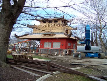 Jumping Dragon, Lagoon