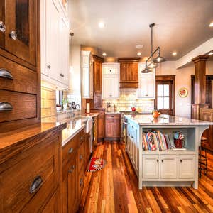 Red Oak Cabinets, Missouri