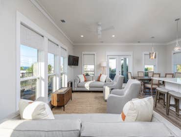 BEACH HOUSE [reno]