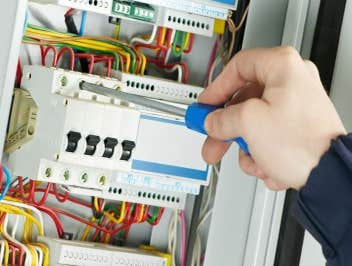 Service Electric Our main goal is, and always will be to provide complete customer satisfaction on every job we undertake. We have over three decades o