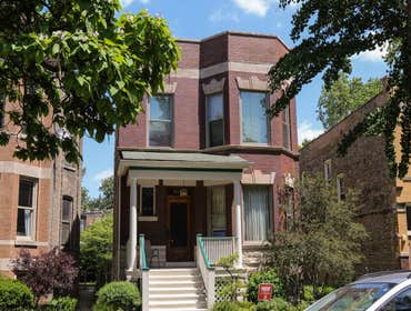 W Waveland Ave Home