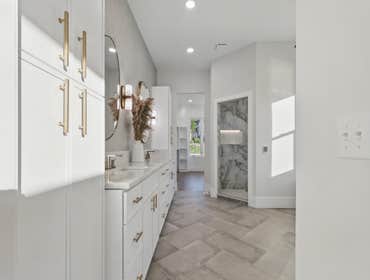Photos by Ninth Construction Inc #1 Aprox 4,000 New construction Ground Up