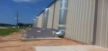 Texas gym.cheerleader This is a job with 30 tons of air.done at Texas cheer gym